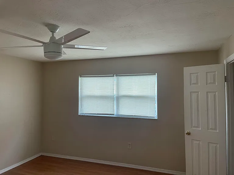 5633 Auld Ln — Photo 27