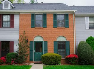 10 Poplar Cir, Peekskill, NY 10566