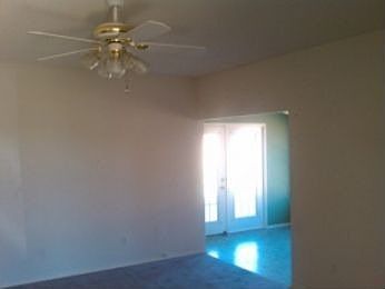 4th image of 652 Ozark Ave