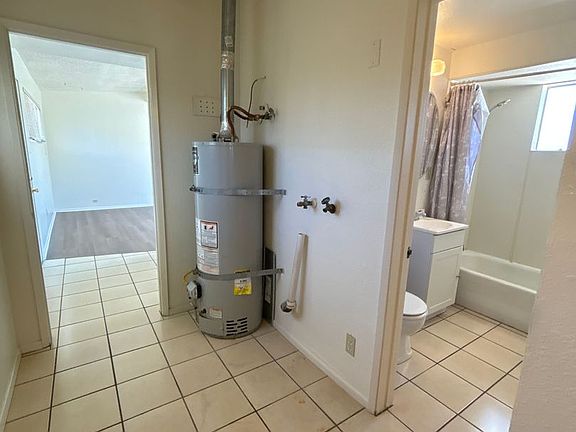 4th image of 73942 Gorgonio Dr