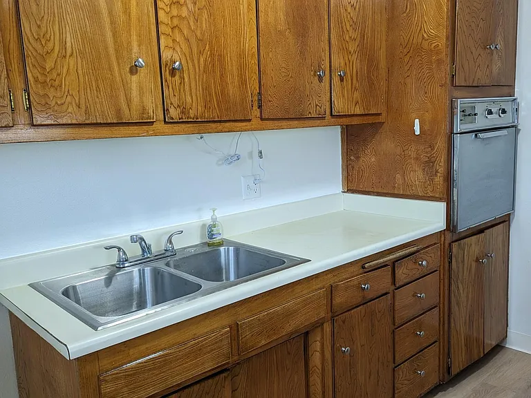 2988 Royal Palm Dr — Photo 4