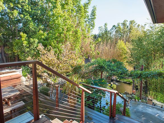 2nd image of 304 Sherwood Dr
