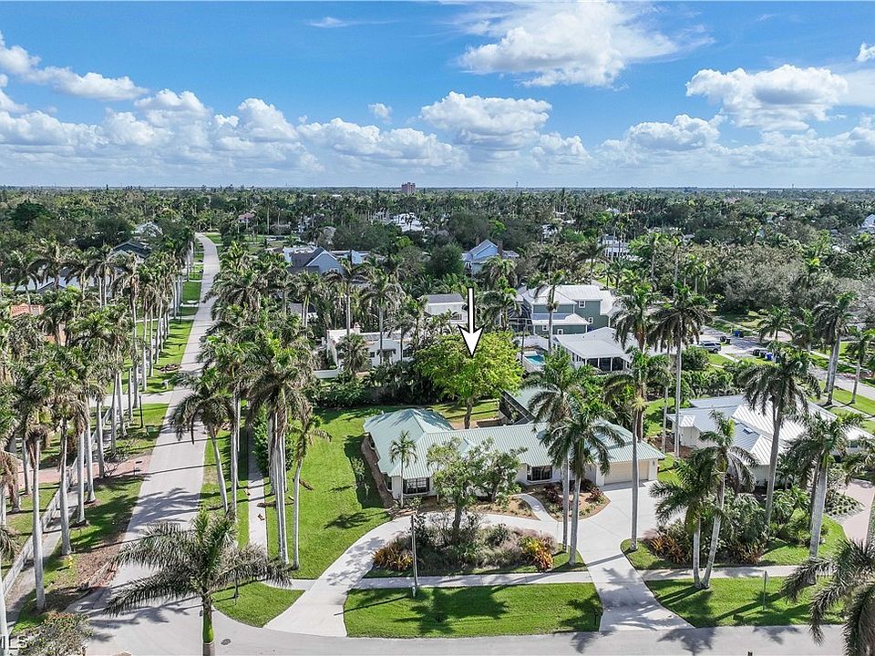 1st image of 3209 W Riverside Dr