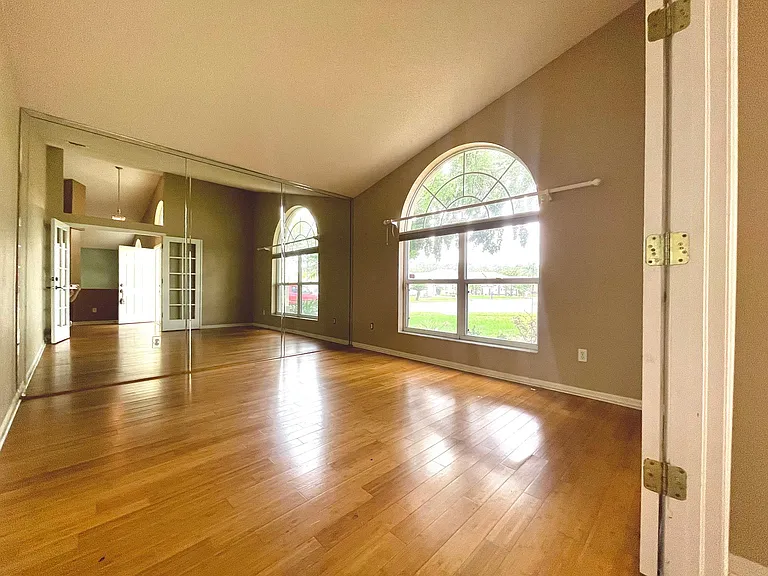 11915 Debary Ct — Photo 9