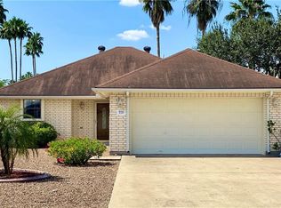 939 Citrus Dr, Alamo, TX 78516