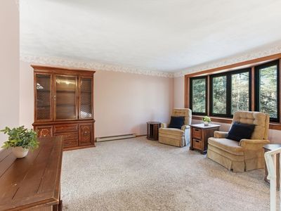 1 Blossom Dr, Billerica, MA, 01821