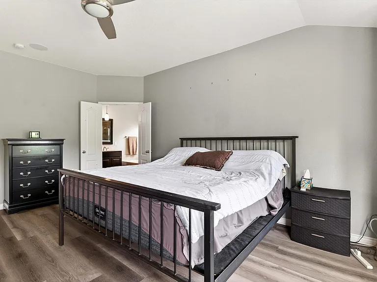 2129 Megan Creek Dr — Photo 8