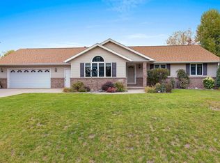 W2442 Greenspire Way, Appleton, WI 54915