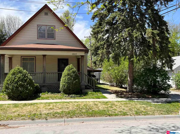 1027 S 23rd St, Lincoln, NE 68510