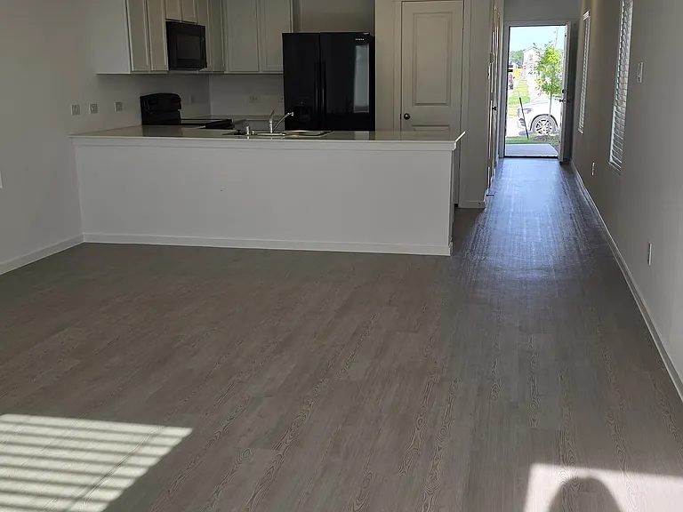 6300 Sanderling St — Photo 12