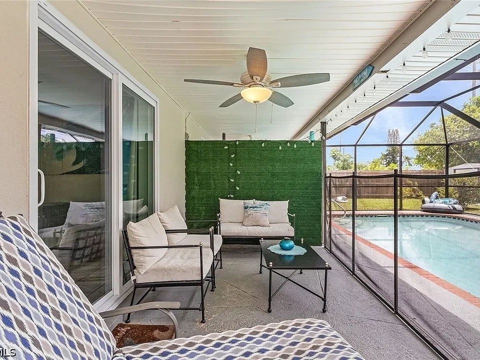 206 Cape Coral Pkwy W