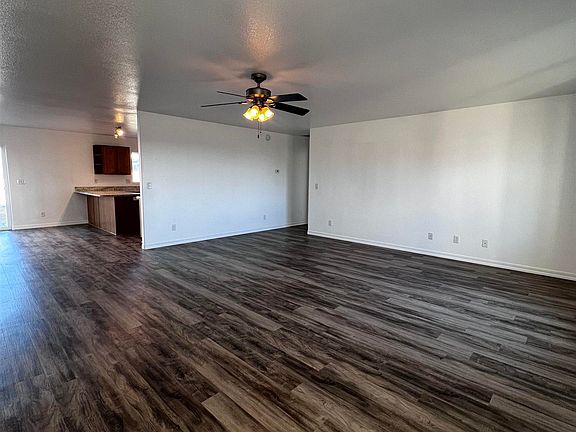 4th image of 2961 Paiute St