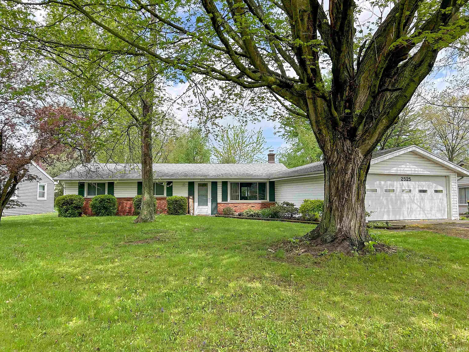 2525 River Park Dr photo 1