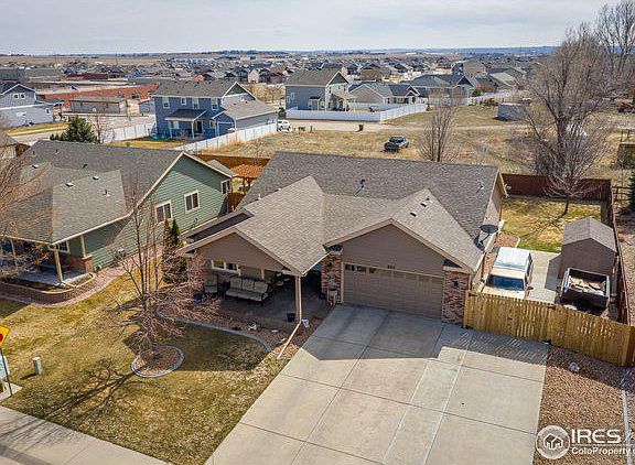 2nd image of 805 Scotch Pine Dr