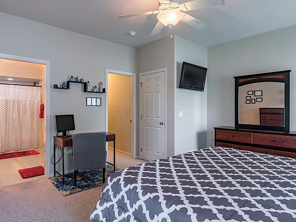 5th image of 3308 Mackinac Ct