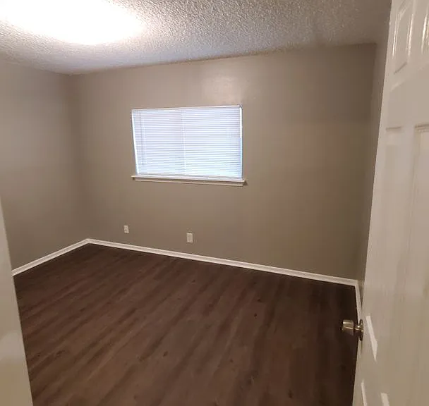 4704 Oakfield Way — Photo 12