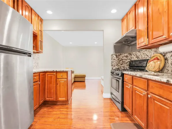 150-11 72nd Rd #4H, Flushing, NY 11367