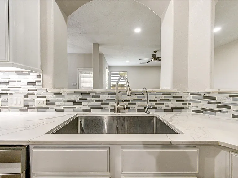 20138 Jasper Oaks Dr — Photo 16