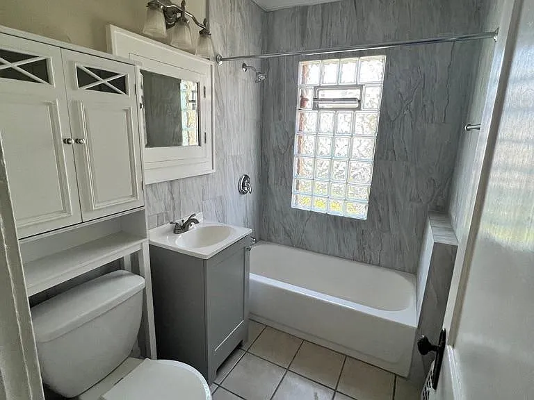 2945 S Logan Ave #2 — Photo 20