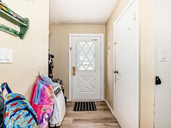 4th image of 9323 Morinville Dr
