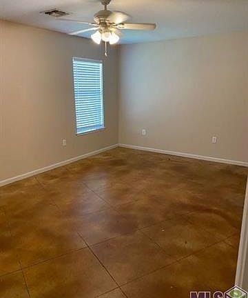5th image of 102 Louisa Dr