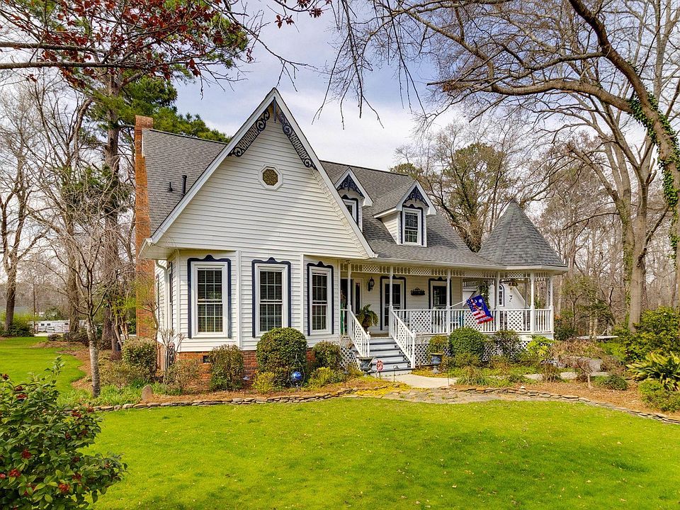 1st image of 111 Crepe Myrtle Cir