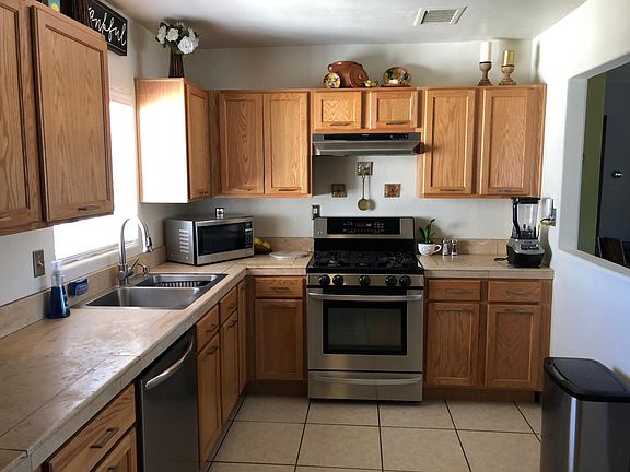 3rd image of 516 E McMillan Dr