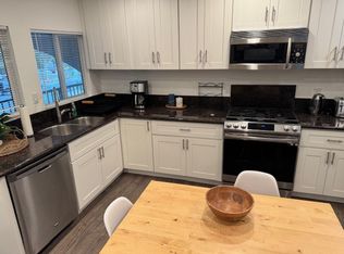 390 Oak Ave #Q, Carlsbad, CA 92008