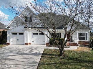 11642 Shirecliffe Ln, Knoxville, TN 37934