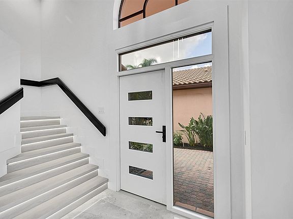 4th image of 6488 Via Rosa