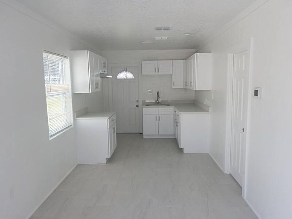 4th image of 735 S Washington Ave APT 2