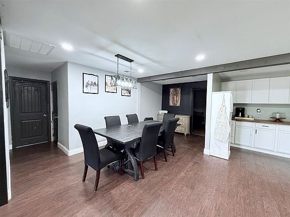 4th image of 7323 Red Bud Dr