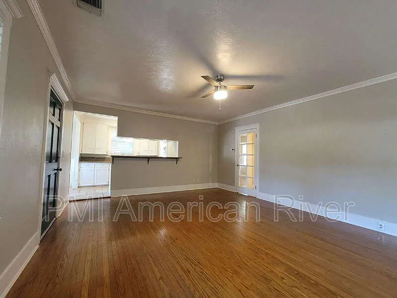 2 bed, 1.0 bath, 904 sqft, $2,650 — Photo 4