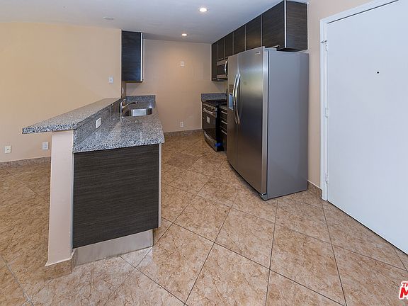 5th image of 7254 Vassar Ave APT 201