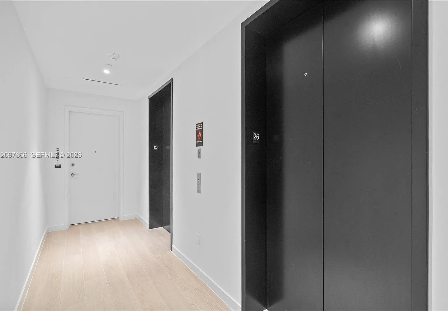 Casa Bella Residences — Photo 2