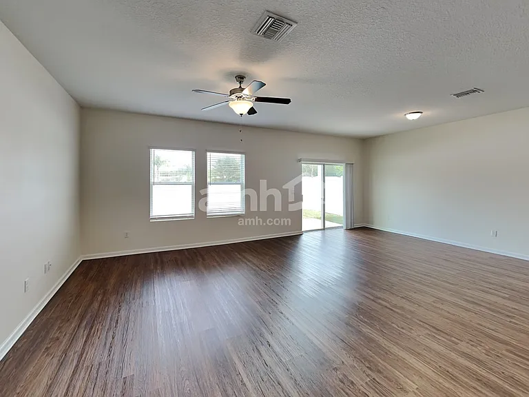 8710 Layalie Way — Photo 5
