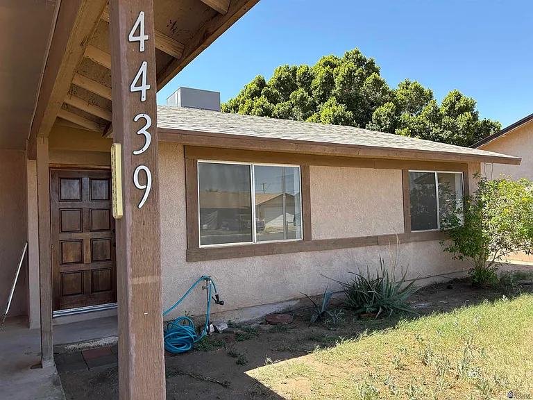 4439 W 16th Pl — Photo 1