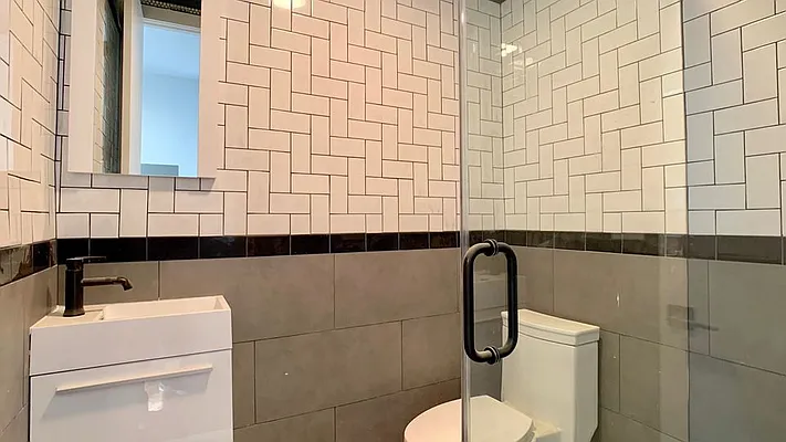 Rented by Nooklyn NYC LLC | media 45