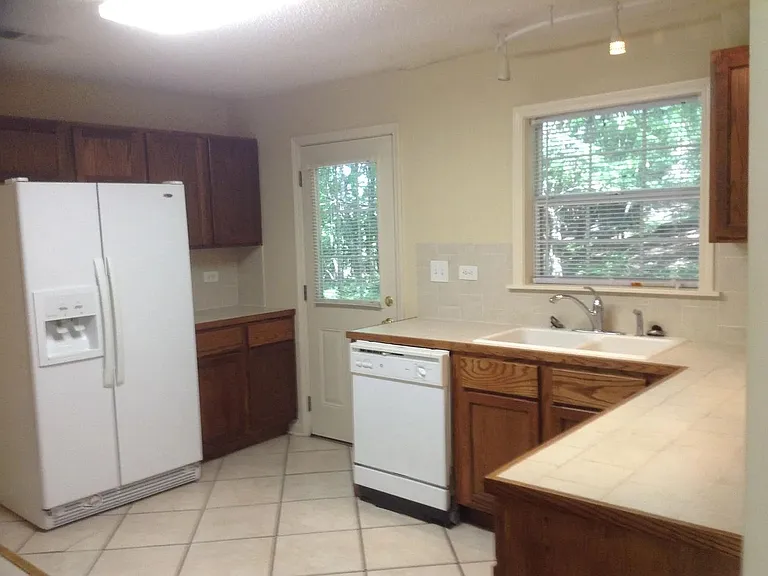 1501 Chickasaw Rd — Photo 7