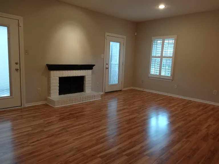 864 Augusta Dr #208 — Photo 5