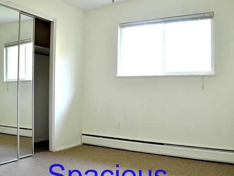408 Montgomery Ave — Photo 9