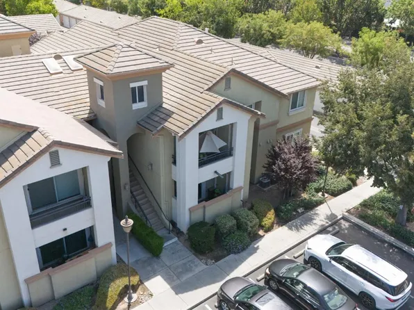 1360 Shady Ln APT 814, Turlock, CA 95382