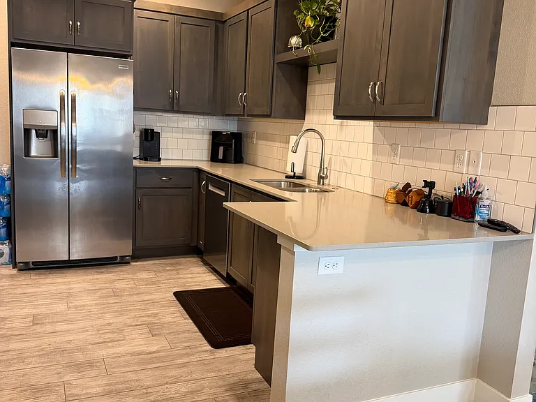 4155 Crittenton Ln #6 — Photo 2