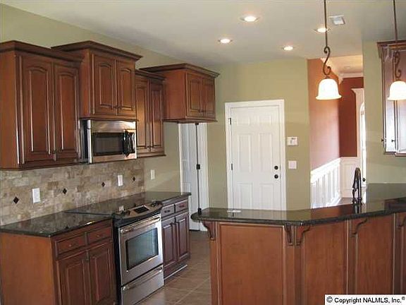 5th image of 175 Wes Ashley Dr