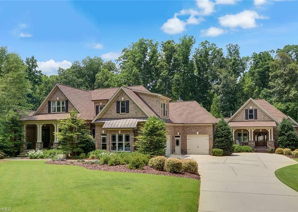 1st image of 5902 Stoneleigh Pl