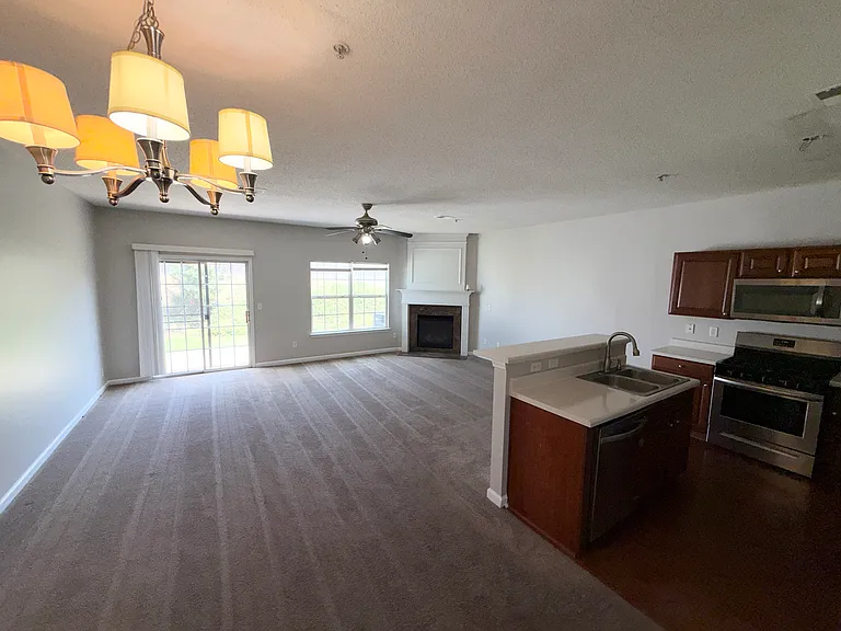 246 Azalea Cir — Photo 40
