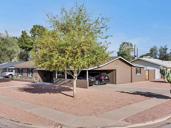 2520 E Flower St-large-002-19-Front Exte