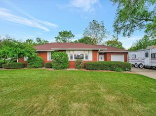 1602 S Prospect Ave, Savoy, IL 61820