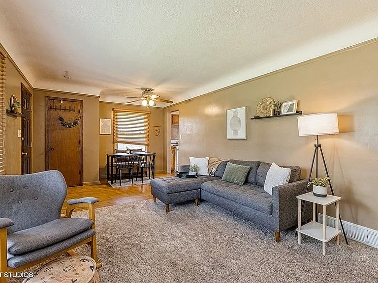 708 E Madison Ave — Photo 1