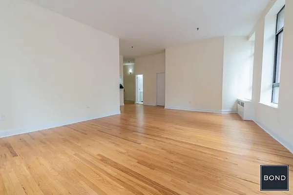 Rented by Bond New York | media 15